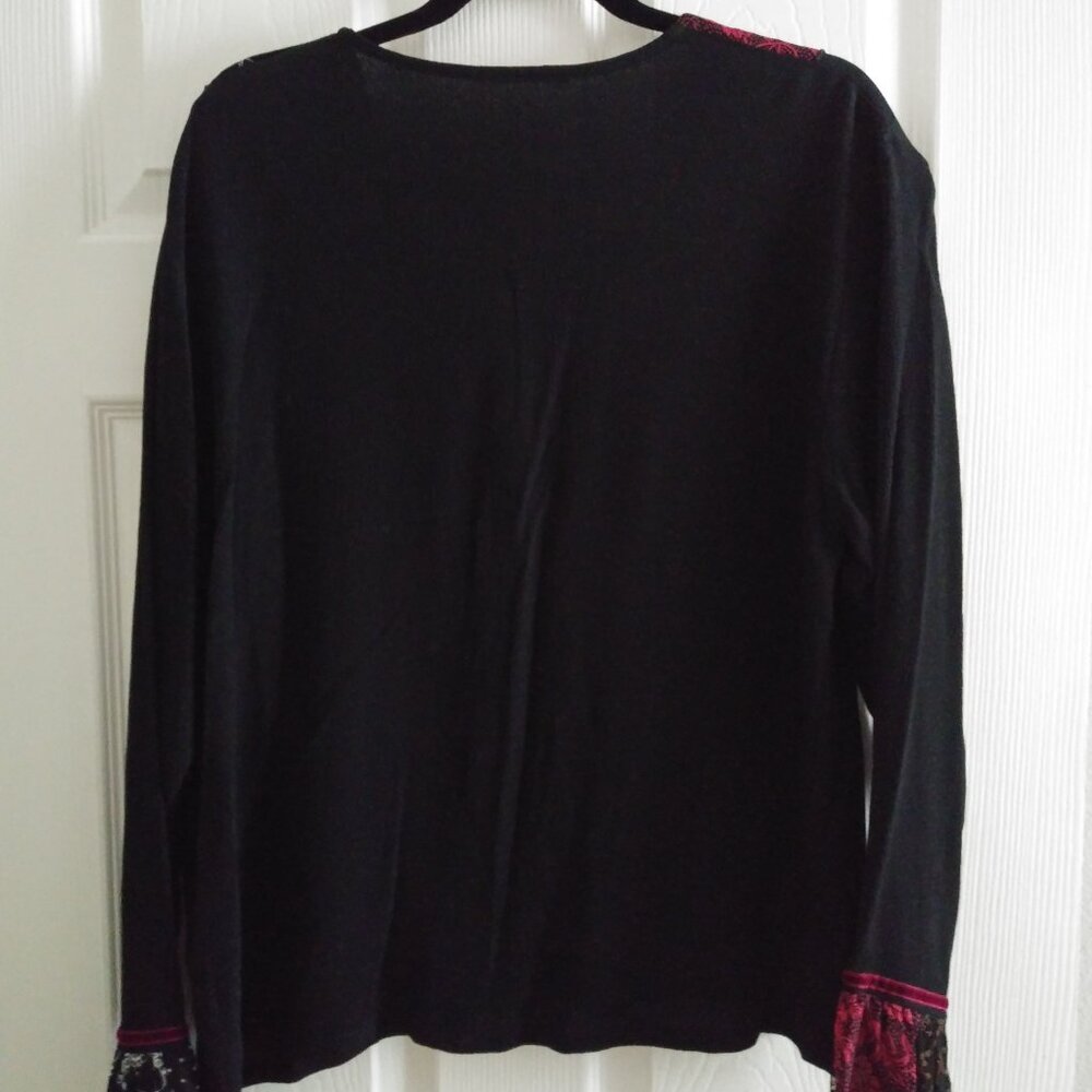 Self & Contrast Button Flouncy Rayon Blouse - Picture 2 of 11